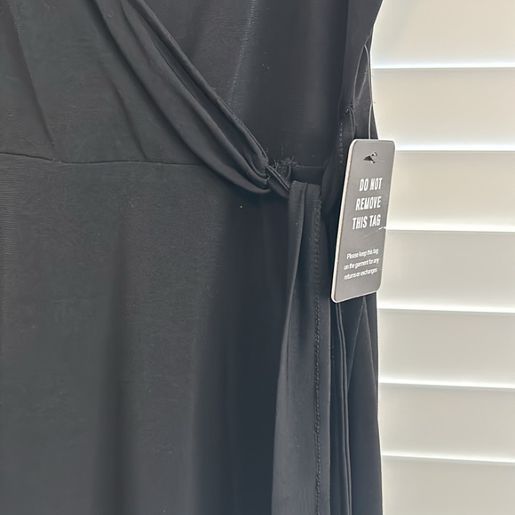 NWT Express black wrap dress - Picture 3 of 5